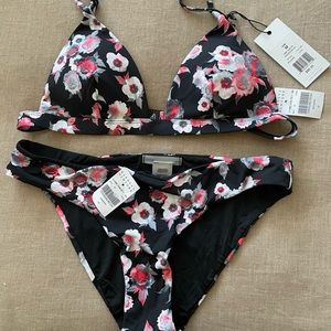 Onia Floral Swimsuit BNWT size MEDIUM